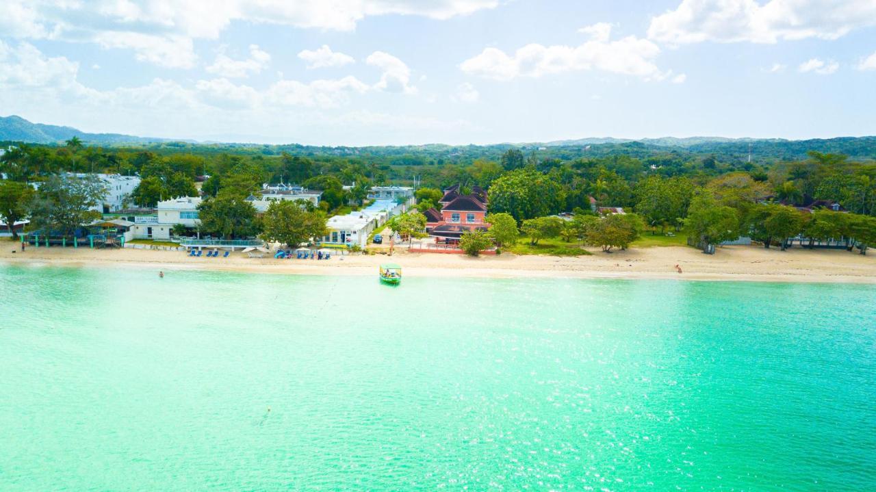 Shields Negril Villas 外观 照片