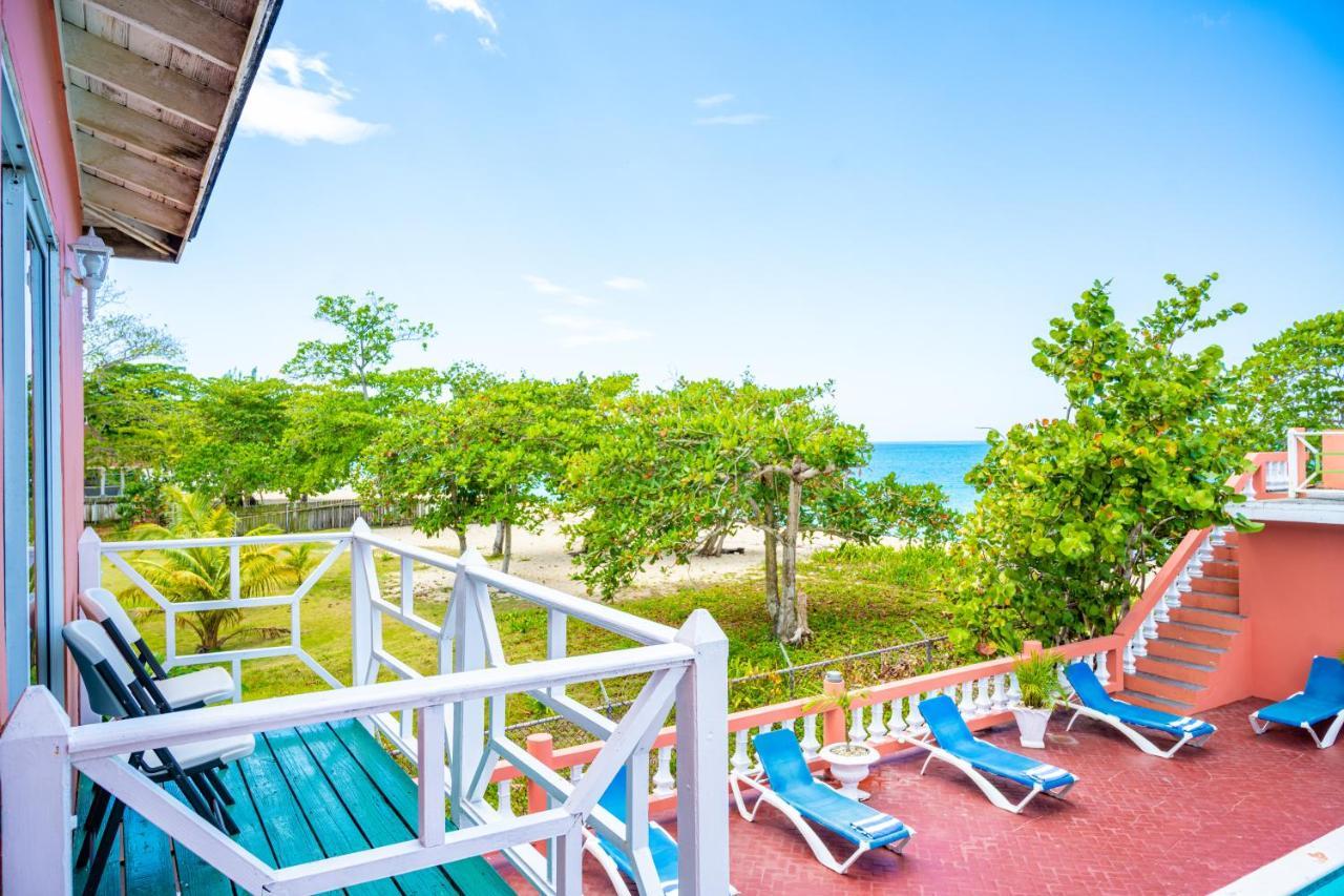 Shields Negril Villas 外观 照片