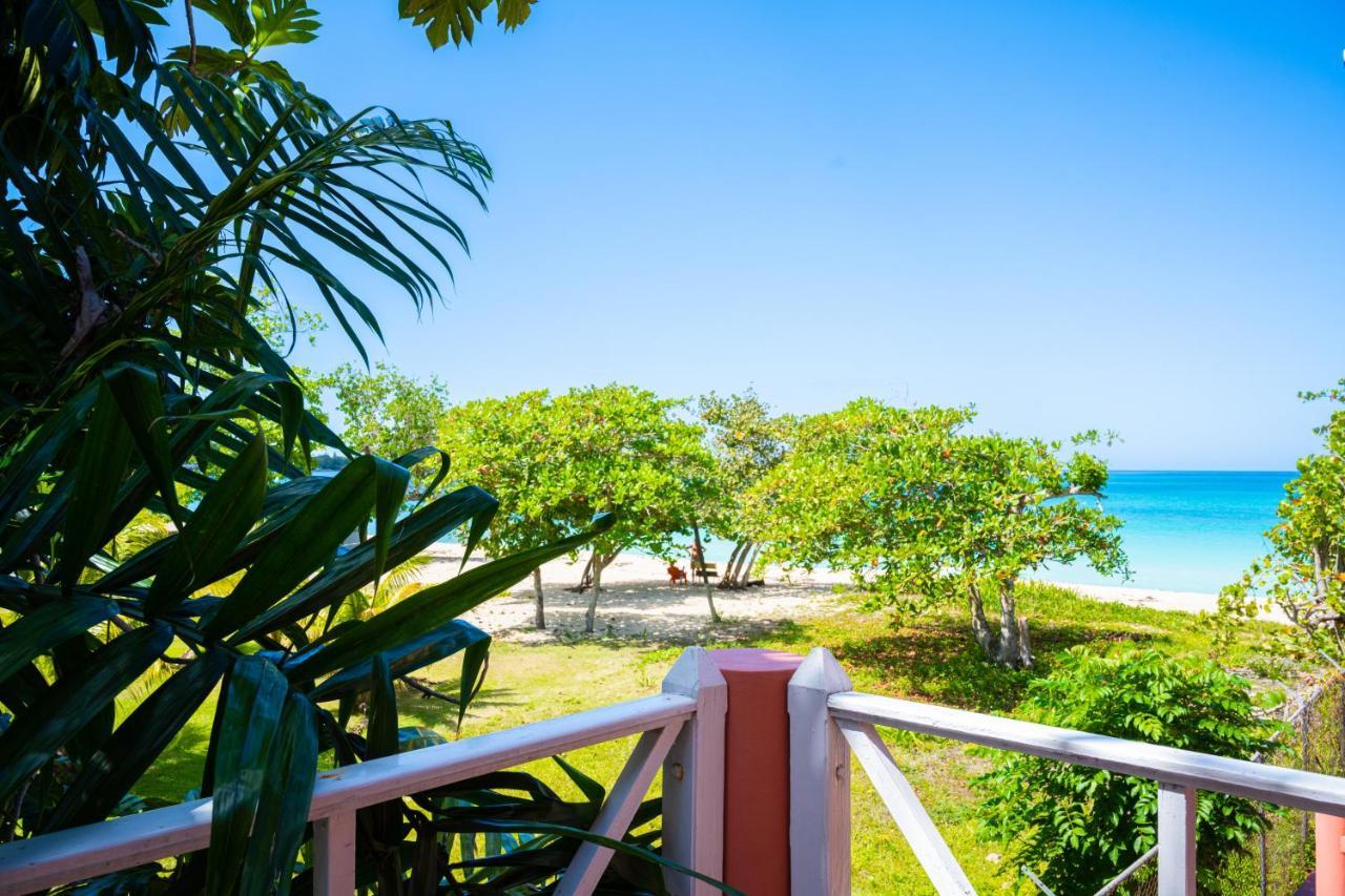Shields Negril Villas 外观 照片