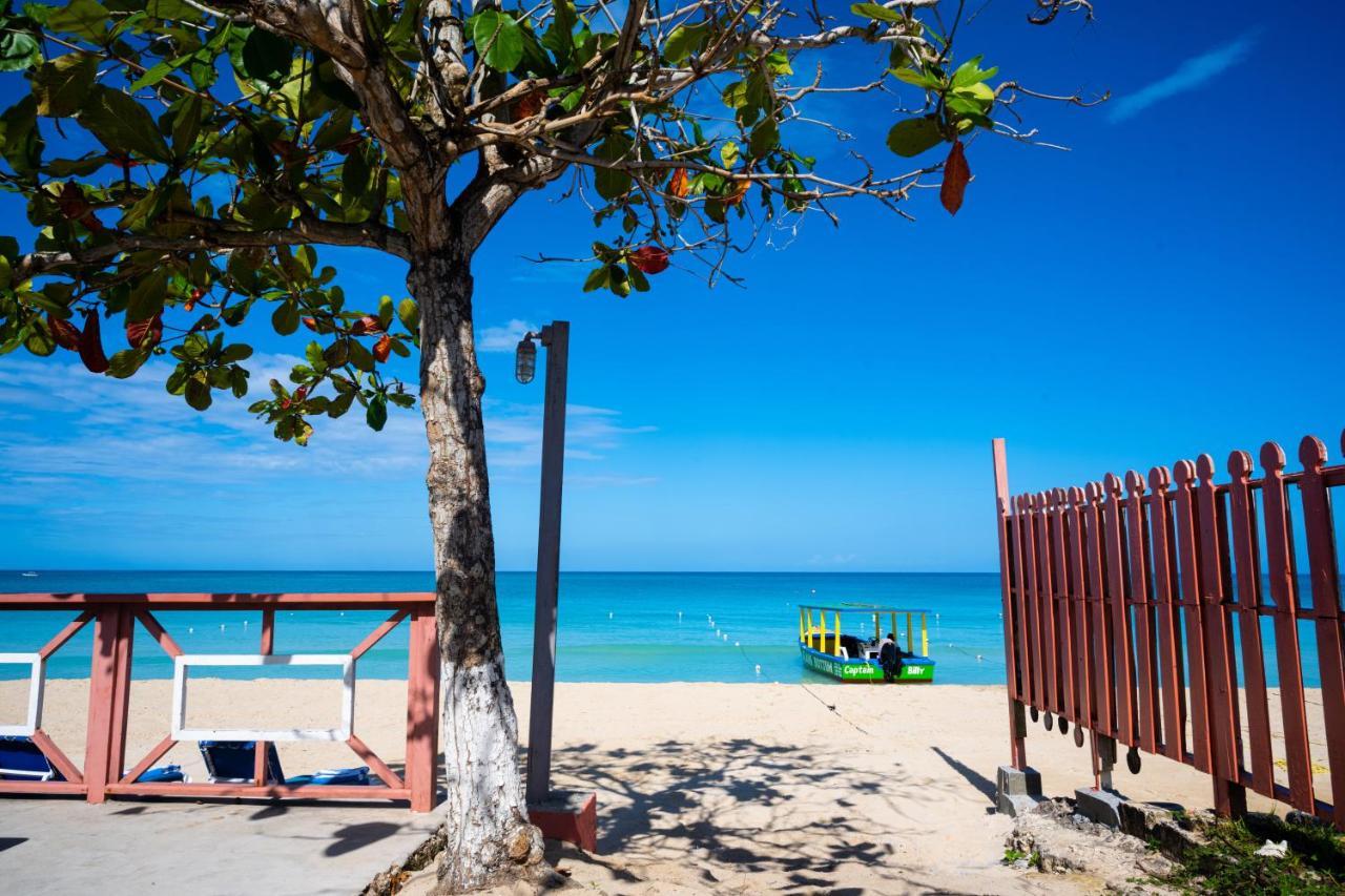 Shields Negril Villas 外观 照片