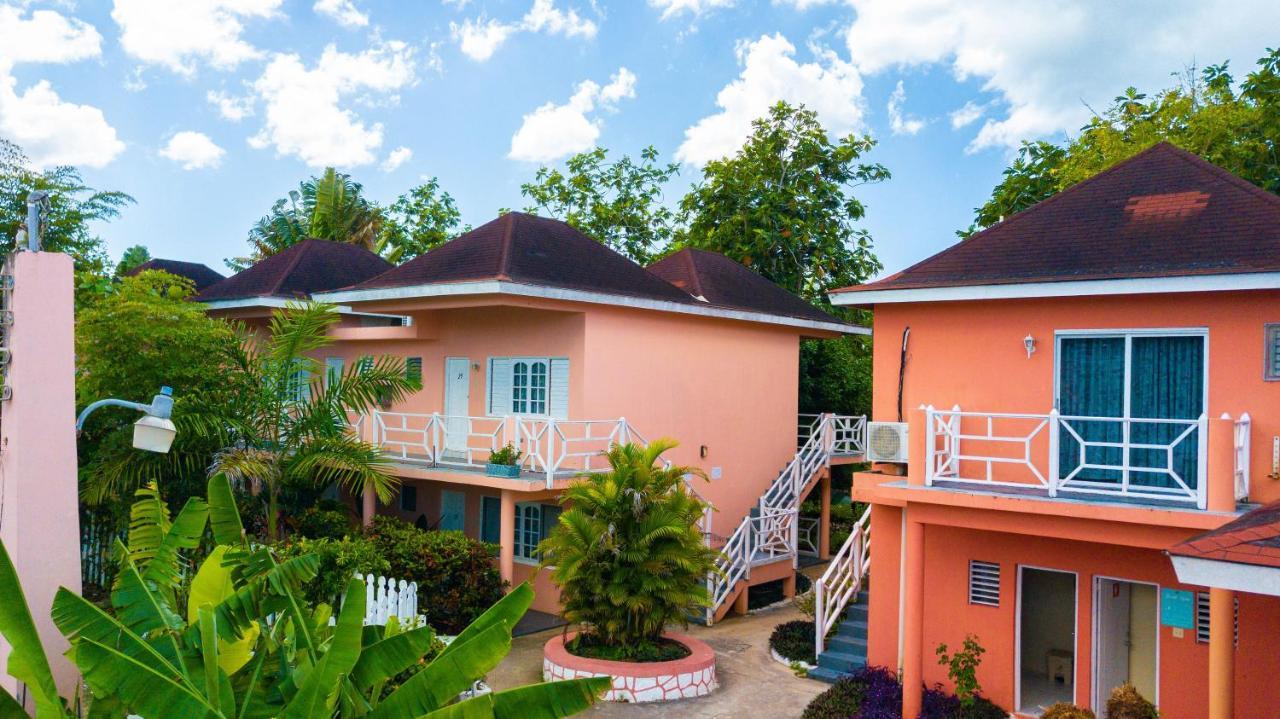 Shields Negril Villas 外观 照片