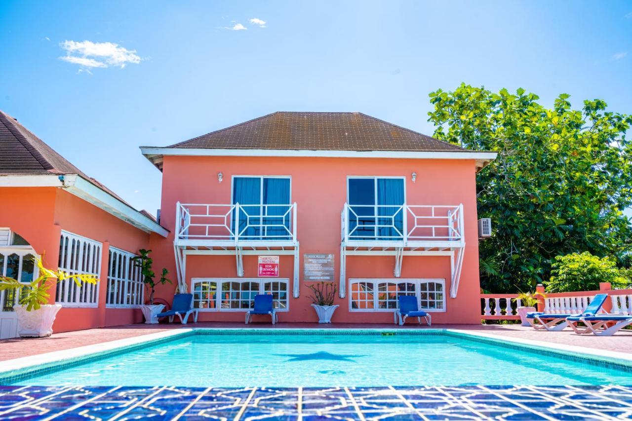Shields Negril Villas 外观 照片