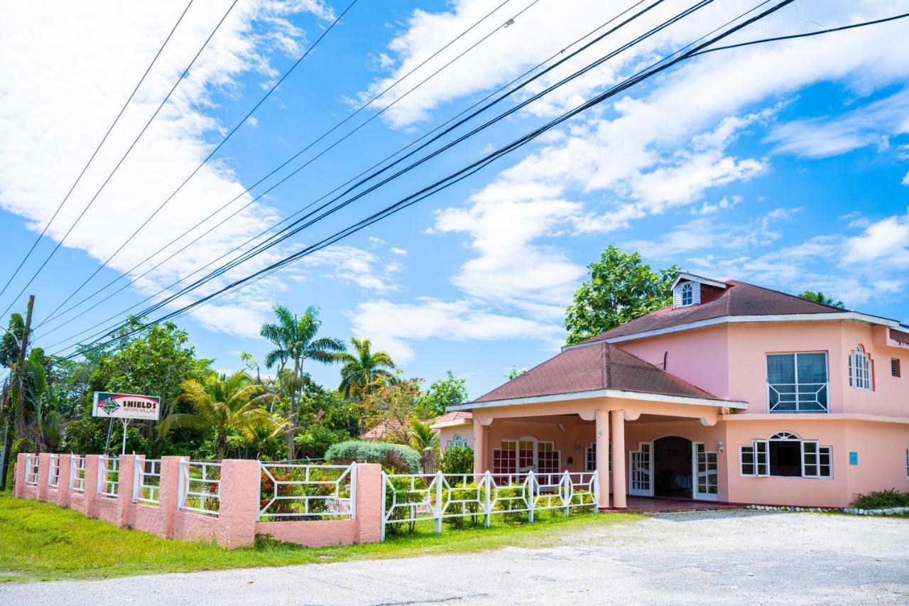 Shields Negril Villas 外观 照片